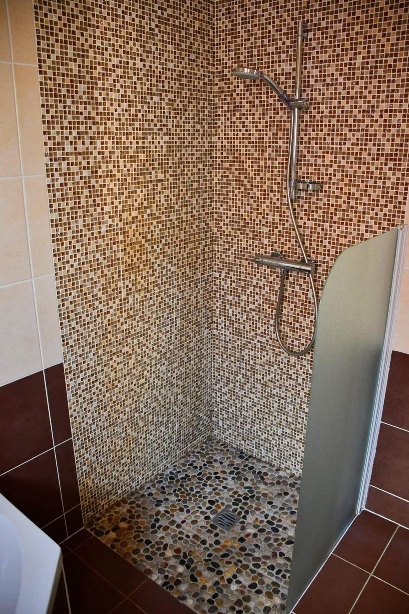 Villa Elegante A Carcassonne Avec Jardin Et Jacuzzi Exterior photo